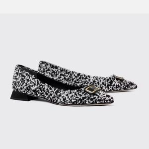 Tory Burch Monochrome Textured Loafers Georgia Pointed Toe